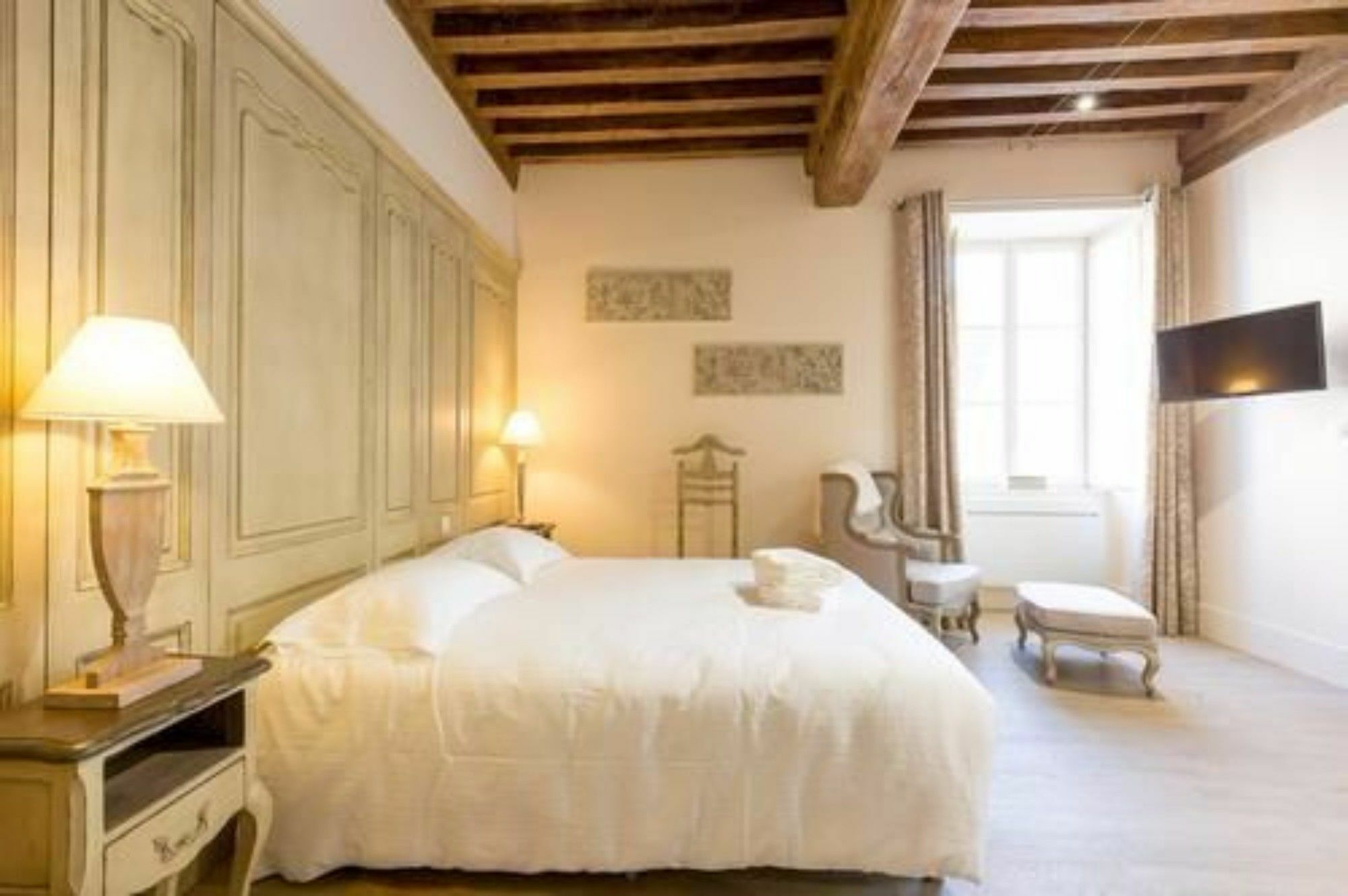 Le Cara Seheiah 1D Bed and Breakfast Beaune  Buitenkant foto